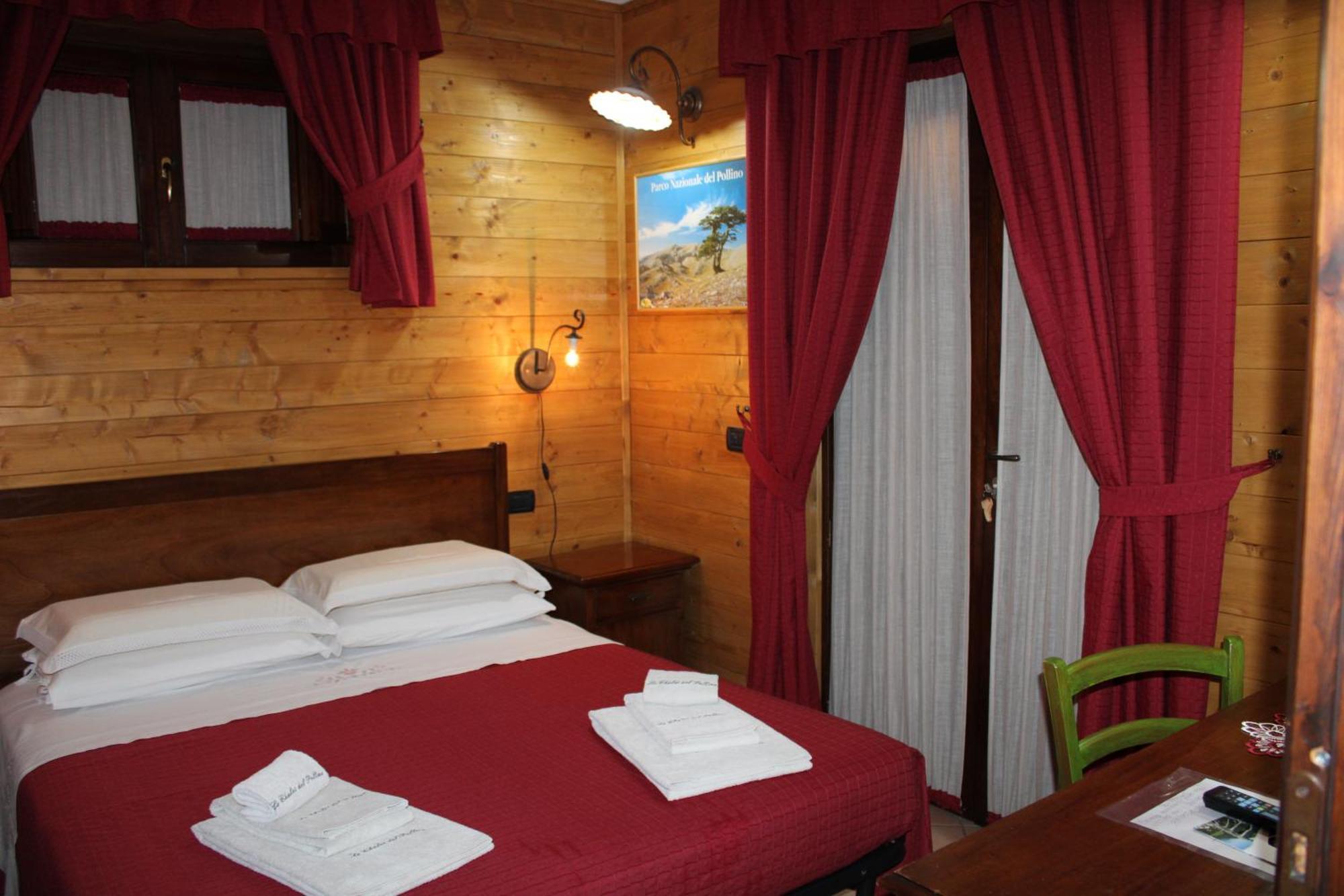 Le Chalet Del Pollino 罗通达 外观 照片