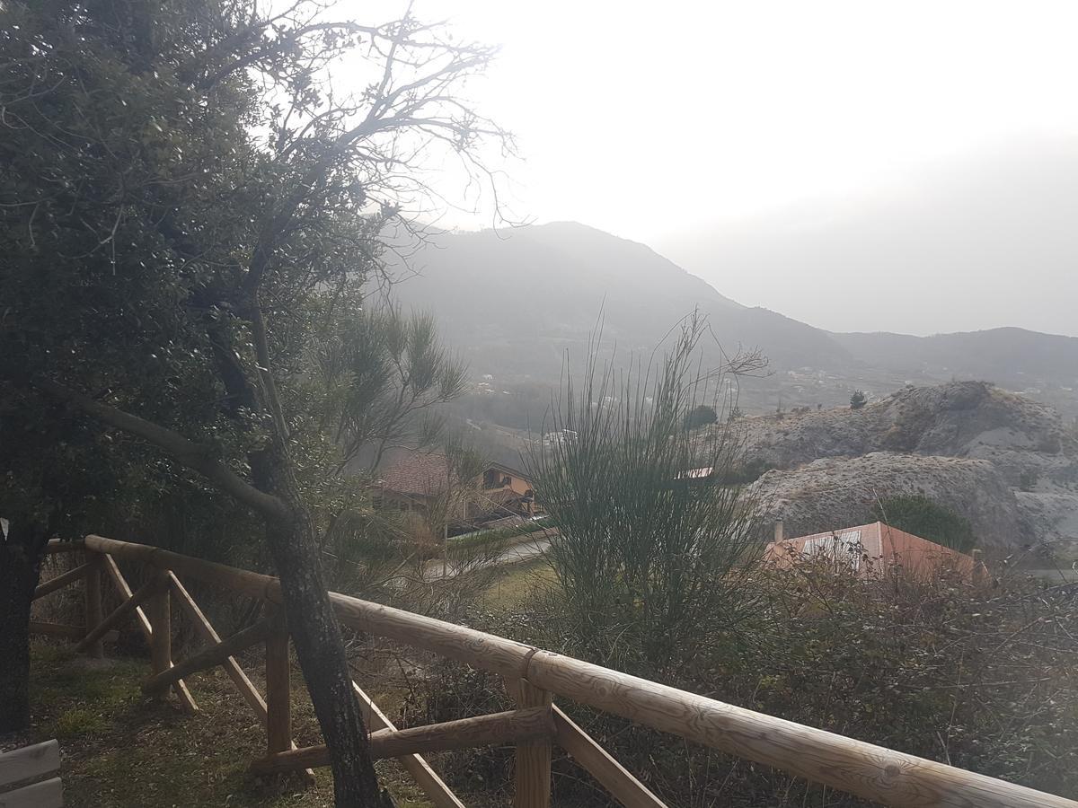 Le Chalet Del Pollino 罗通达 外观 照片